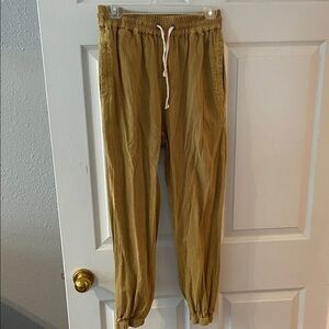 Women’s Tan Jogger Pants